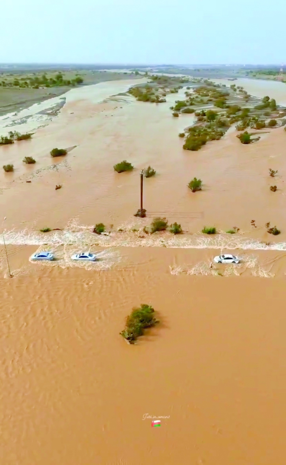 Post rains, motorists troubled by wadis