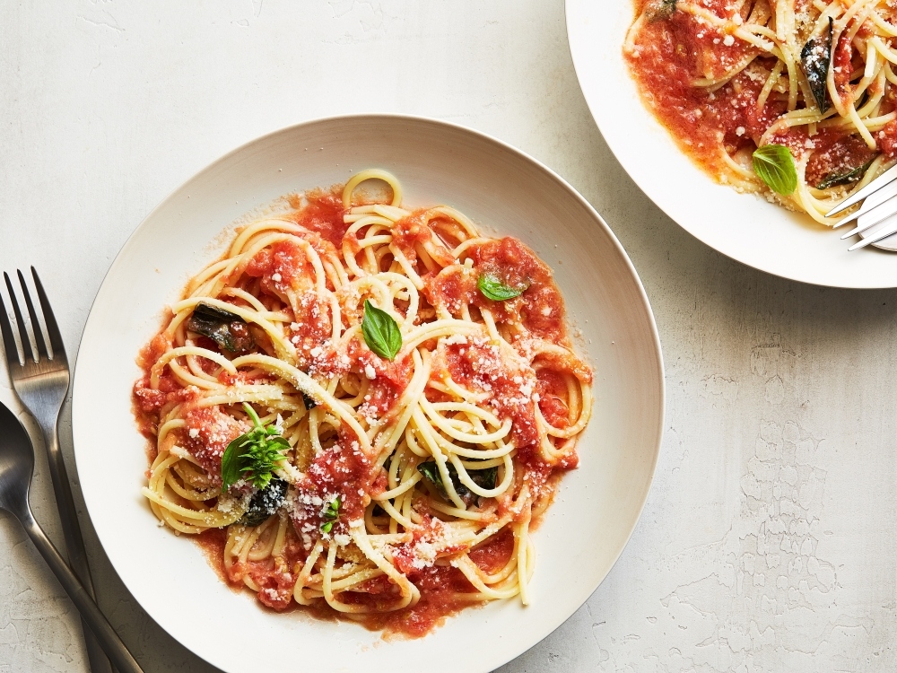 Grated tomato pasta. Food styled by Cyd Raftus McDowell. (Armando Rafael/The New York Times)