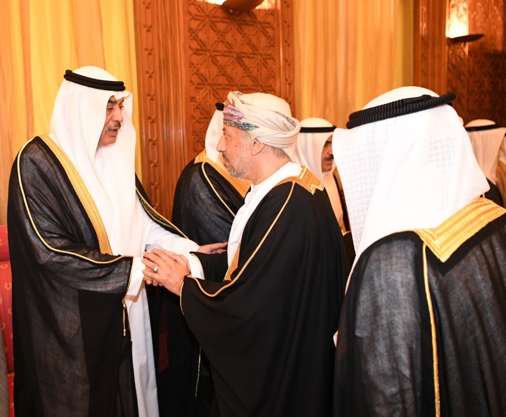 HH Sayyid Harib al Said conveys His Majesty’s condolences and sympathy to Emir of Kuwait