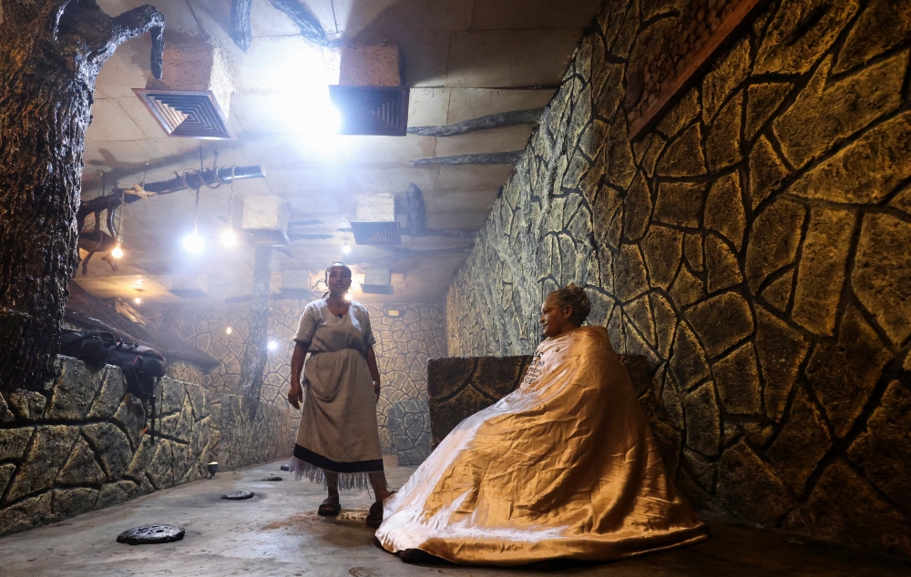 /FW1HFS/Devika Syamnath