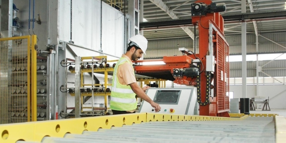 The Ministry of Economy indicated that the sector recorded a real growth of 9.2% compared to a decline of 2.2% during Q1 2023.