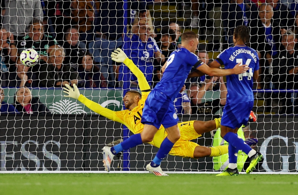 Soccer Football - Premier League - Leicester City v Tottenham Hotspur