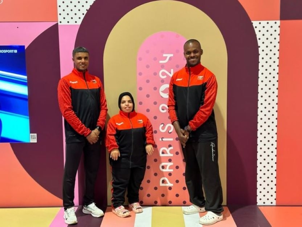Mohammed al Mashaykhi (right) with Sara al Anbouri at Paris 2024 Paralympics.
