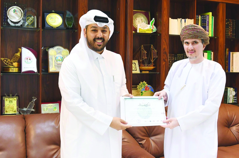 Media professionals were instrumental in portraying Dhofar as a prime tourist destination