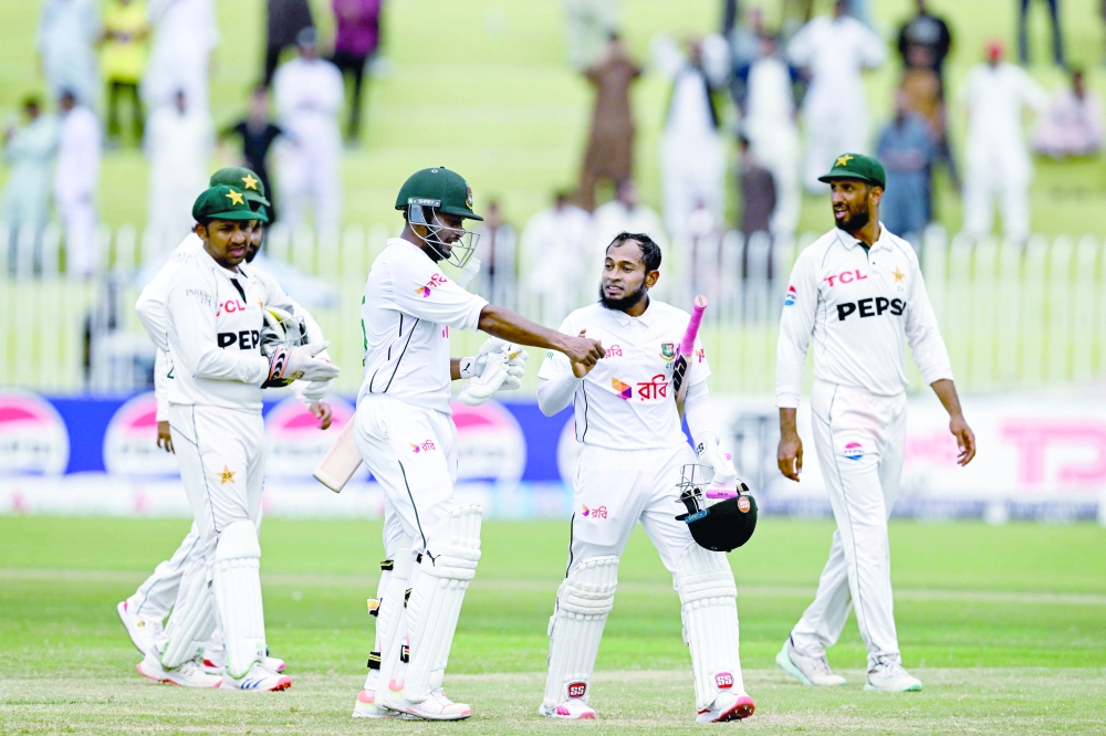 Bangladesh clean sweep Pakistan