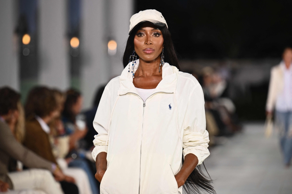 TOPSHOT - English model Naomi Campbell walks the runway during the Ralph Lauren Spring/Summer 2025 collection runway show in Bridgehampton, New York on September 5, 2024.   (Photo by ANGELA WEISS / AFP)

