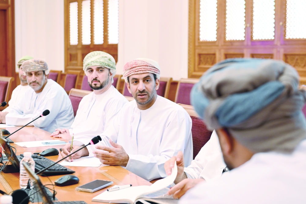  Shura panel discuss electricity sector regulation with Nama officials