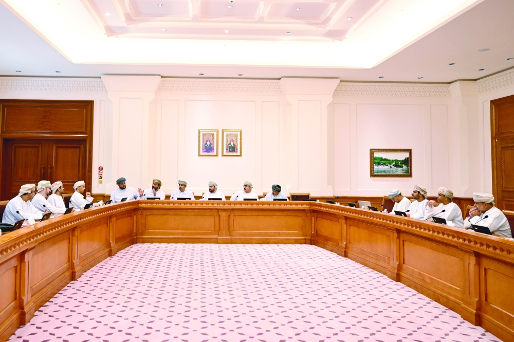  Shura panel discuss electricity sector regulation with Nama officials