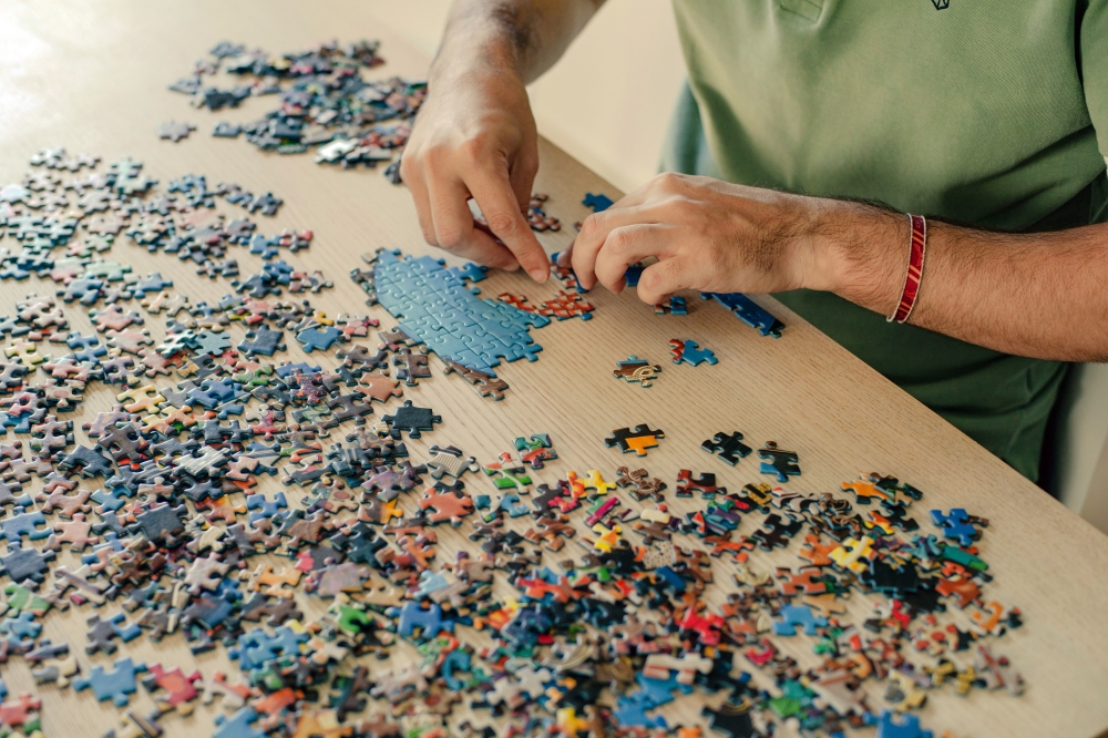 Alejandro Clemente León, the World Jigsaw Puzzle Championship’s reigning individual world champion 