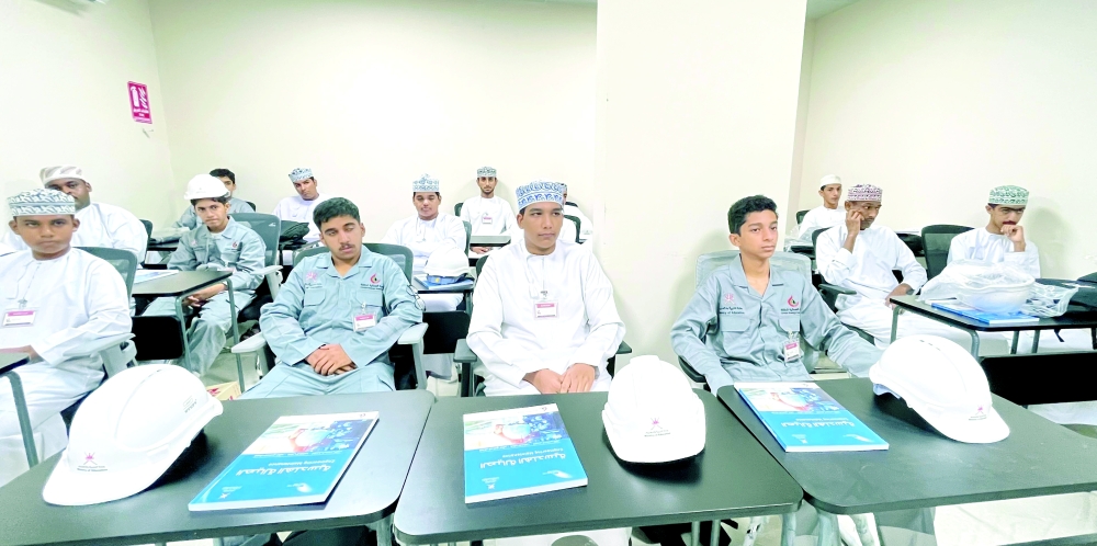 By embracing technical and vocational education, the Ministry of Education aims to bridge the gap between education and employment, preparing Omani youth to compete in a rapidly evolving job market