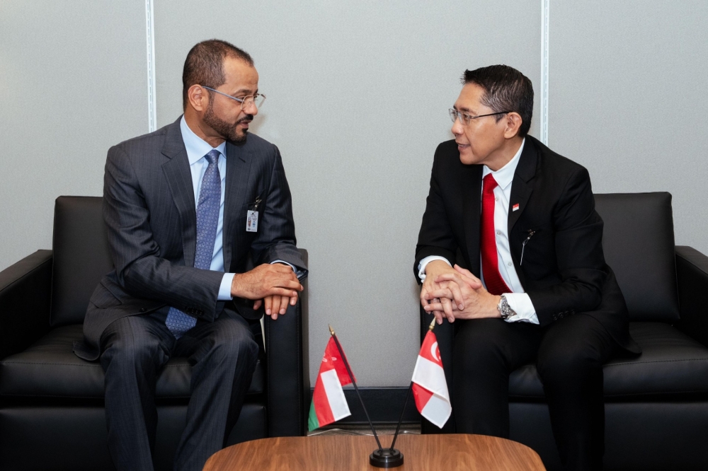 Sayyid Badr meets with Dr Mohamed Osman Maliki, Minister in the Prime Minister's Office, Second Minister for Foreign Affairs and Second Minister for Education of the Republic of Singapore