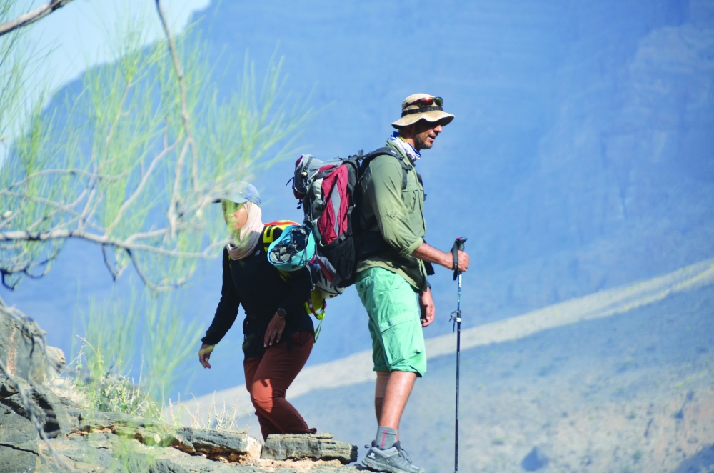 Threading the Rocks and Hidden Depths of Lunule Canyon