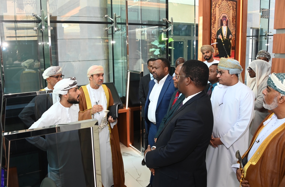 Oman, Tanzania review economic cooperation