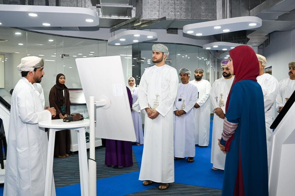  HH Sayyid Bilarab presides over launch of "Startup Accelerator Initiative"