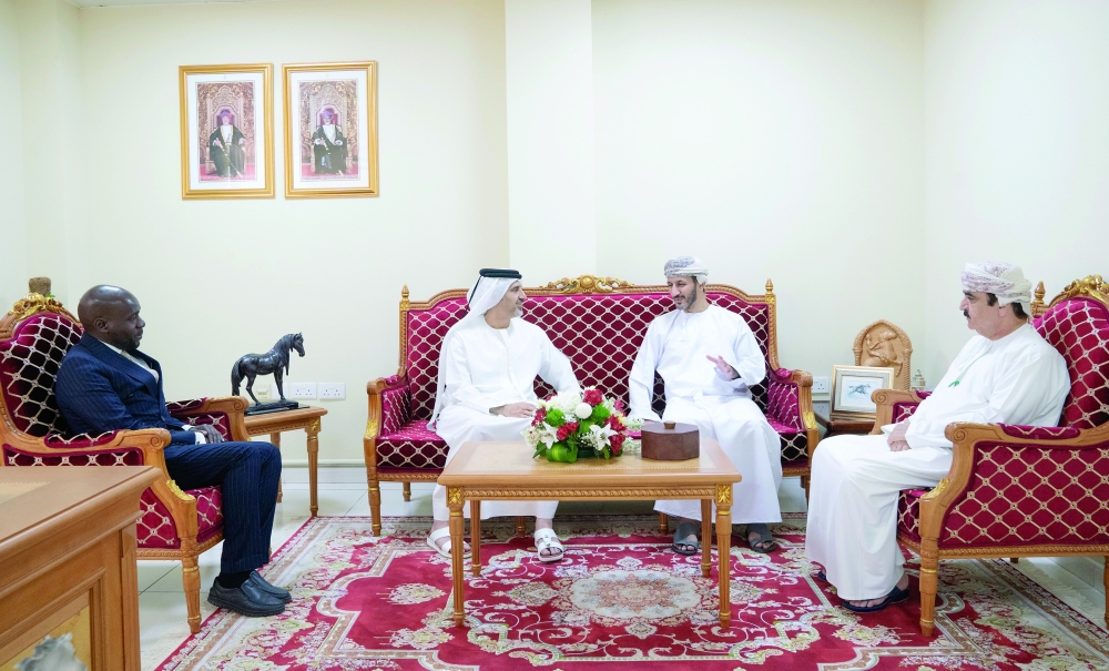 Royal Cavalry shines on French track