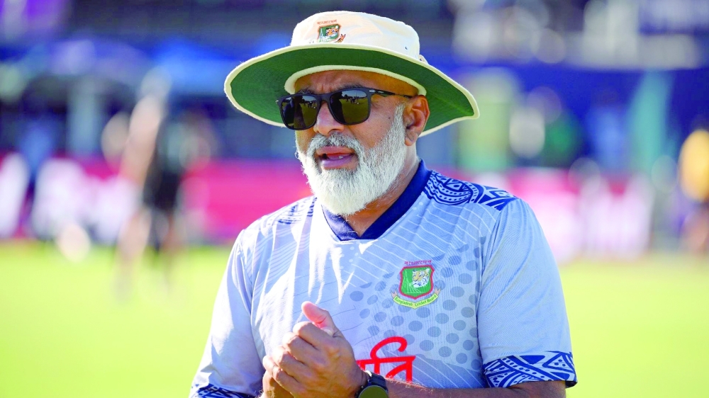 Bangladesh 'suspend' head coach Hathurusingha