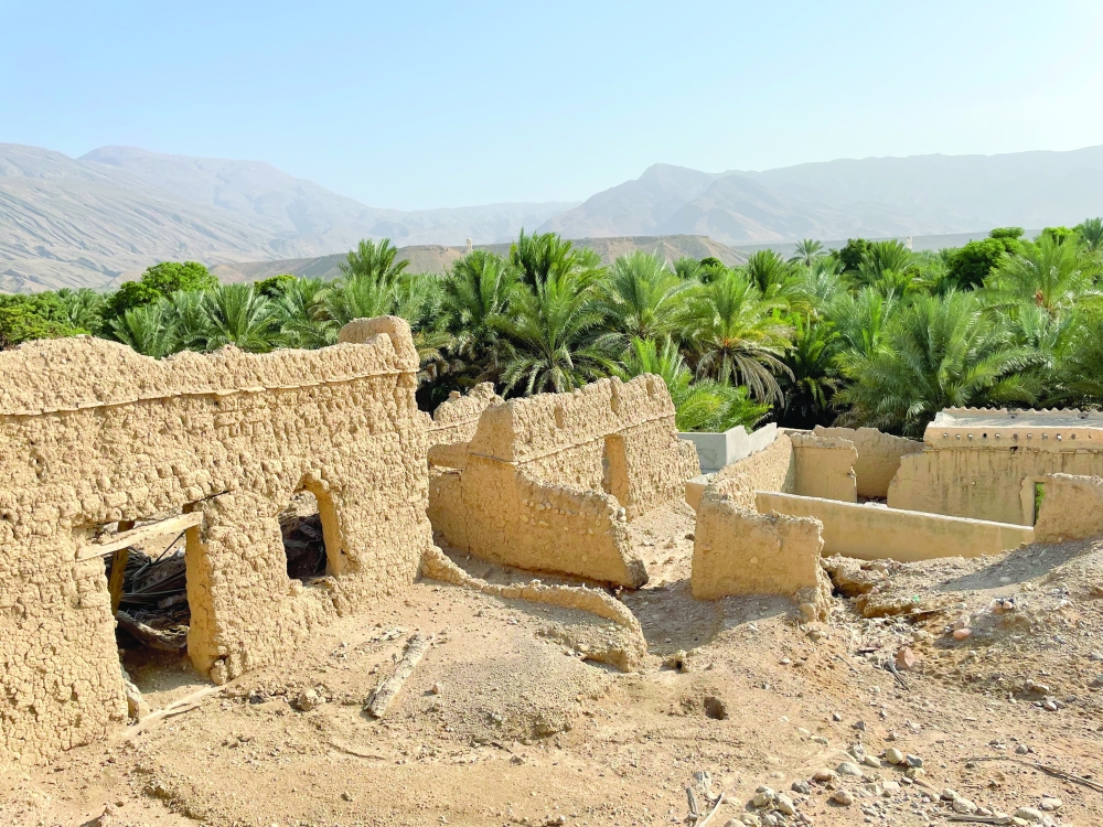 Tahwa village in Sur