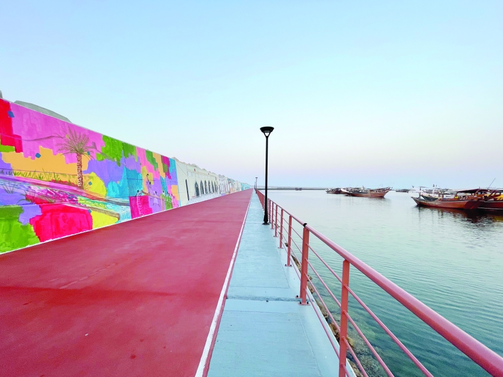 Mural at the Sur marina