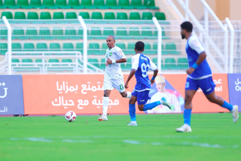 Seeb defeat Sohar to top league; Al Nahdha stun Saham