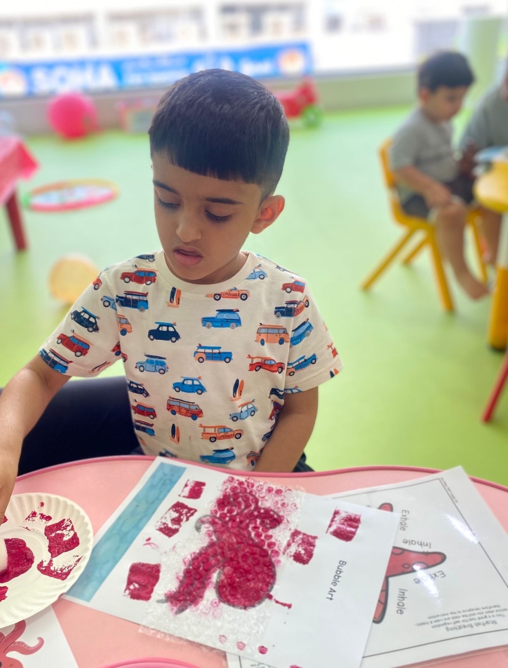 Esa making textured jelly fish painting