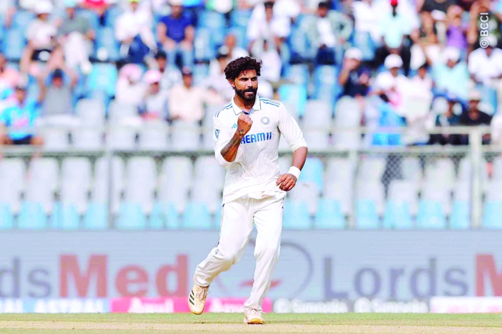 Five-star Jadeja restricts NZ to 235 before India collapse