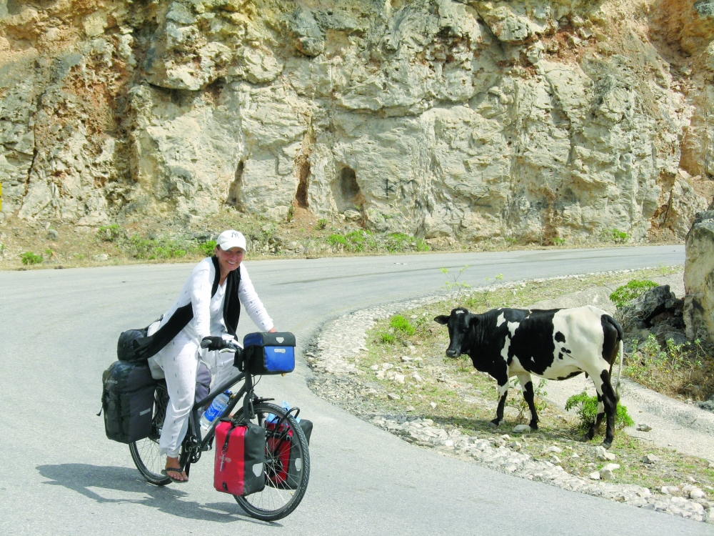 Gisela Hofmann on way to Dhalkout in the mountains to Yemen border