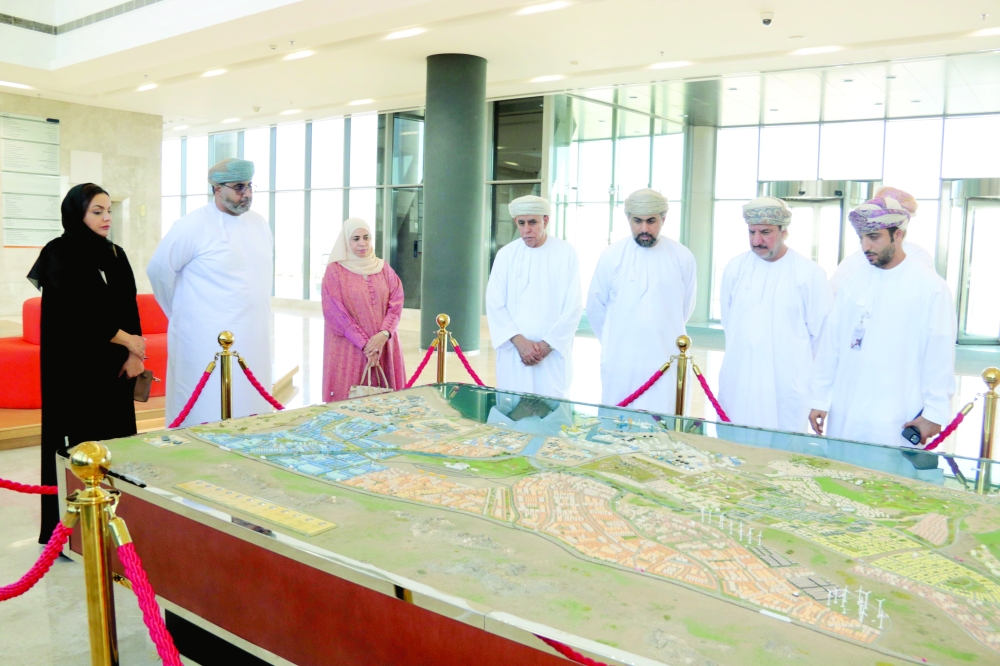 The visit included examining worker communities, accommodations, and interacting with employees in the area.