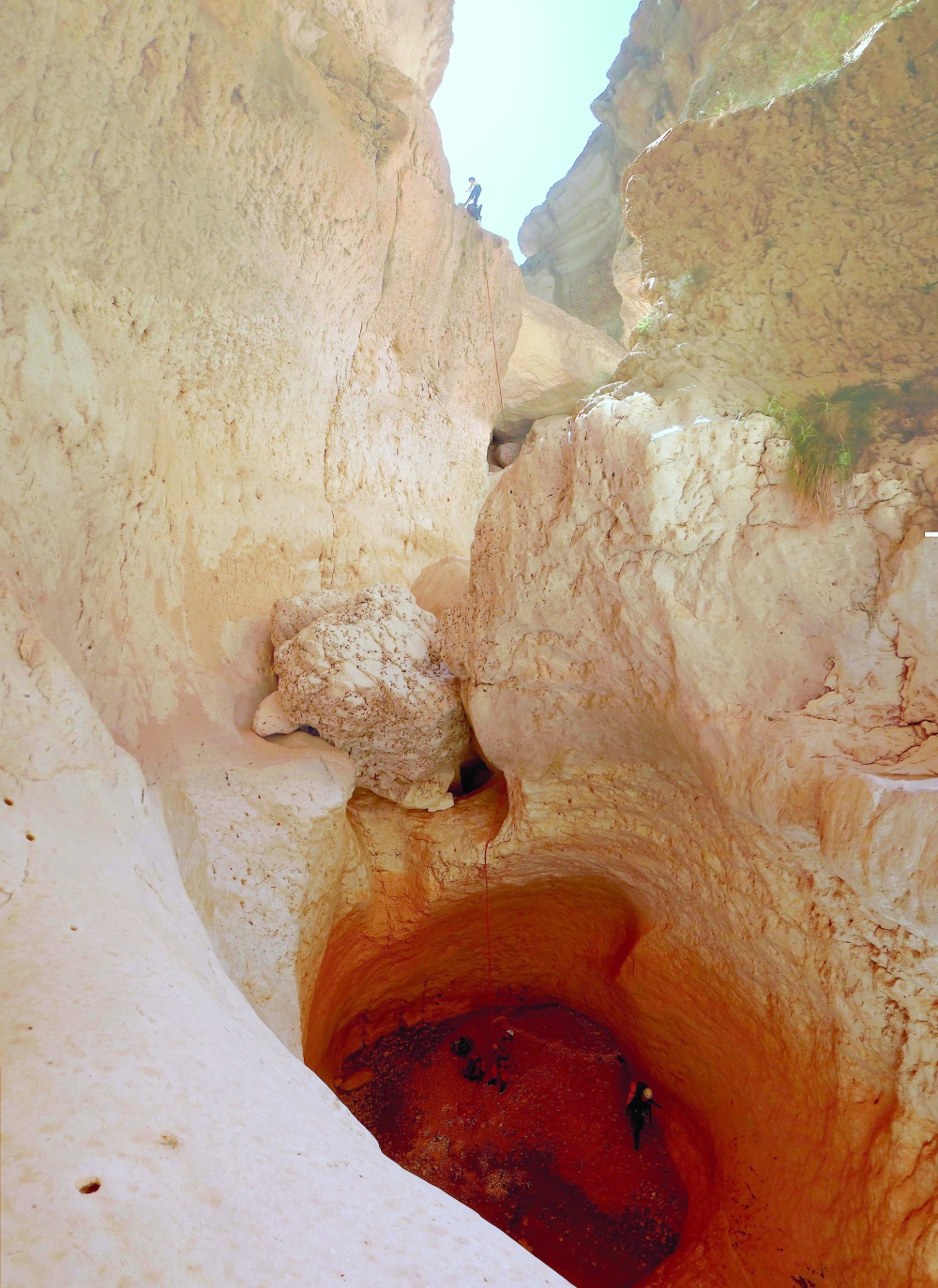 The amazing things you didn't know about the canyons of Wadi Fins
