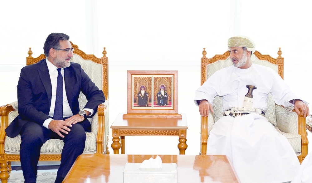Uday bin Hilal al Maawali with Chadi Asaad in Muscat on Wednesday