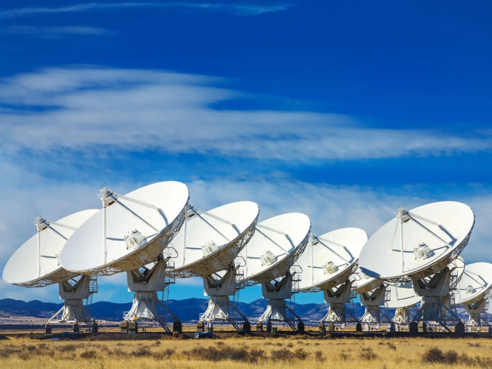 Ground stations hubs - space