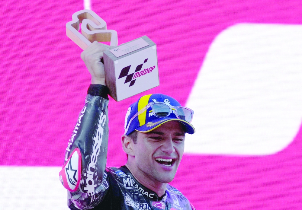 Martin denies Bagnaia to win first MotoGP world crown