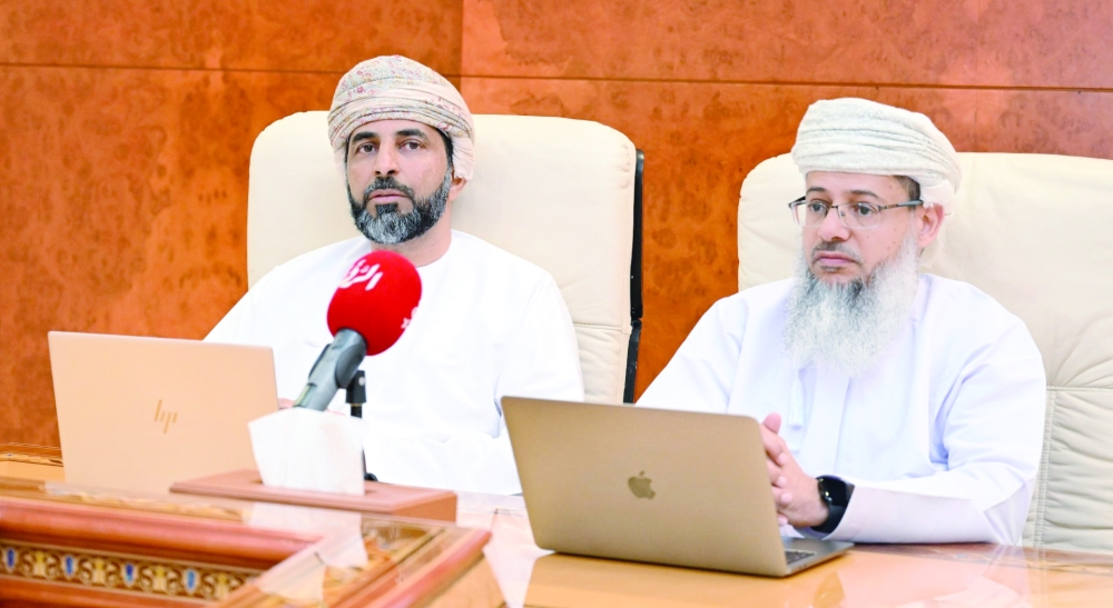 Abdulaziz bin Masoud al Ghafri and Eng Mohammed bin Salim al Busaidy during a press conference.
