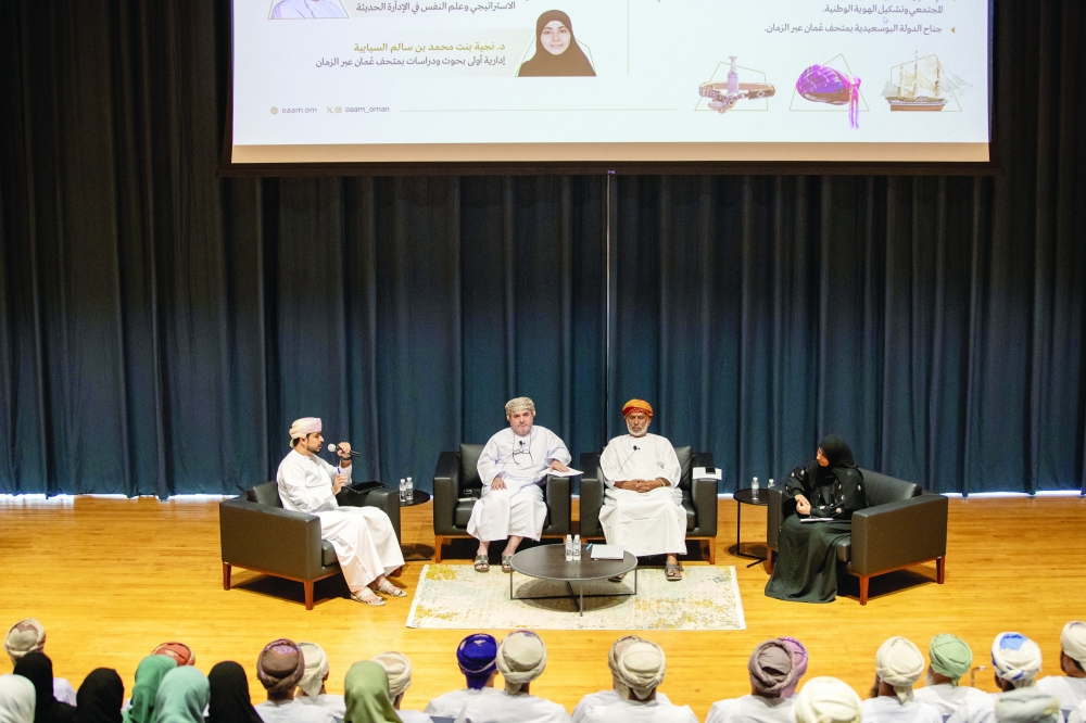 The session included contributions from experts who explored historical, media and knowledge-based themes.