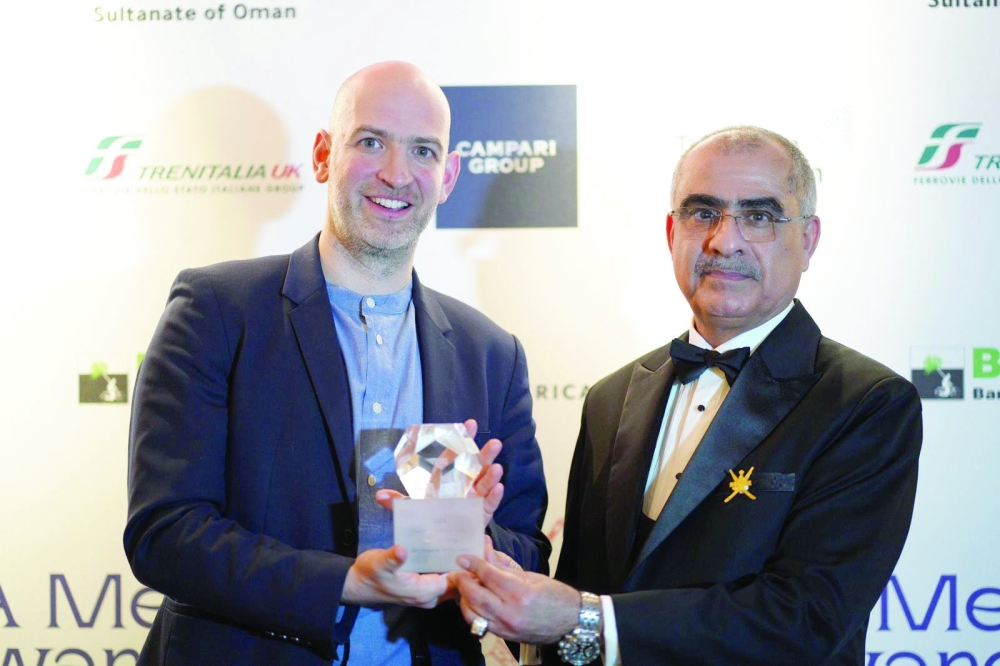 Oman presents two media awards at Oscars of Journalism in London