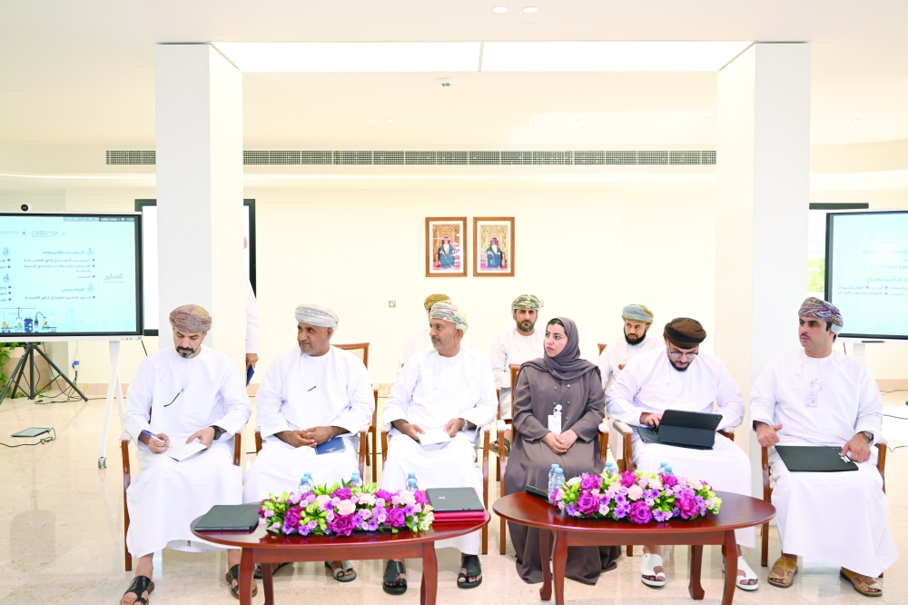The session aimed to support the role of SMEs in special economic and free zones by involving them in available business opportunities. — Photo by Saleh al Sharji