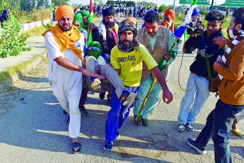 Indian police halt farmers' protest march