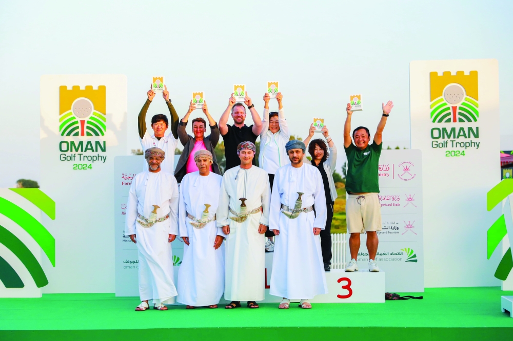 Group picture of the winners at the Oman Golf Trophy Grand Final