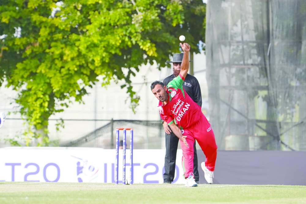 Oman edge Bahrain in thrilling two-run victory