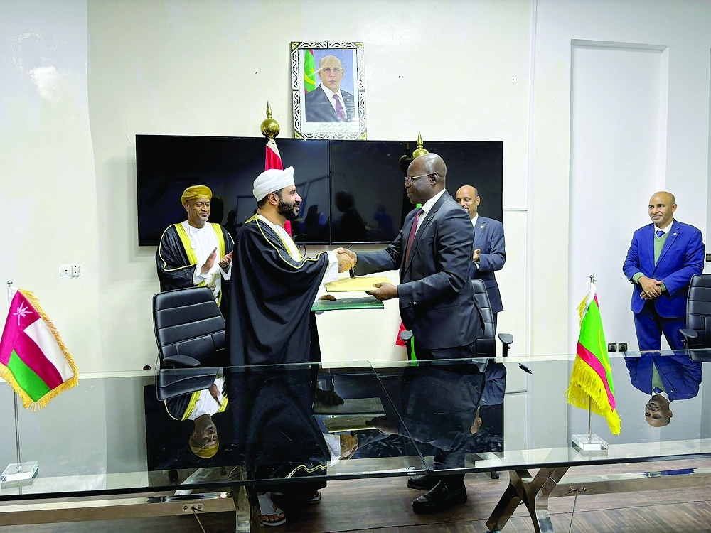 Dr Mohammed al Maamari and Dr Sidi Yahya signed MoU to enhance ties in endowments and religious affairs