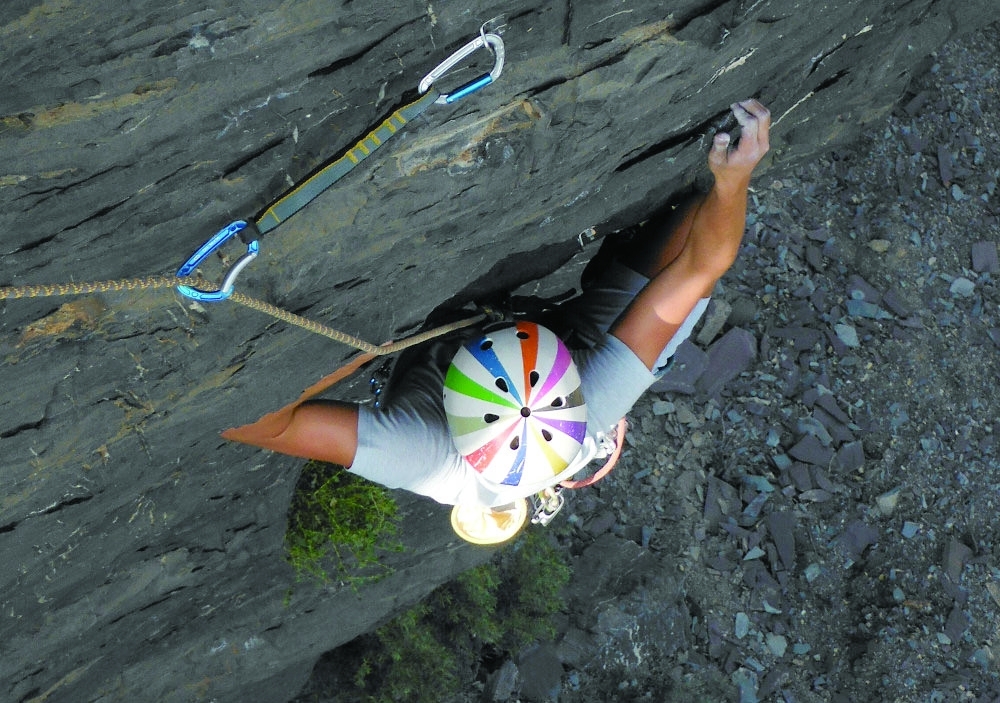 Explore the thrills of Hadash this winter