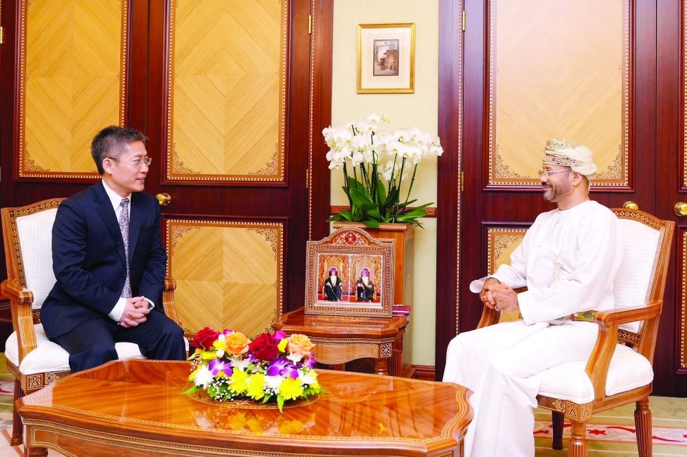 Sayyid Badr with Liu Jian, Ambassador-designate of China