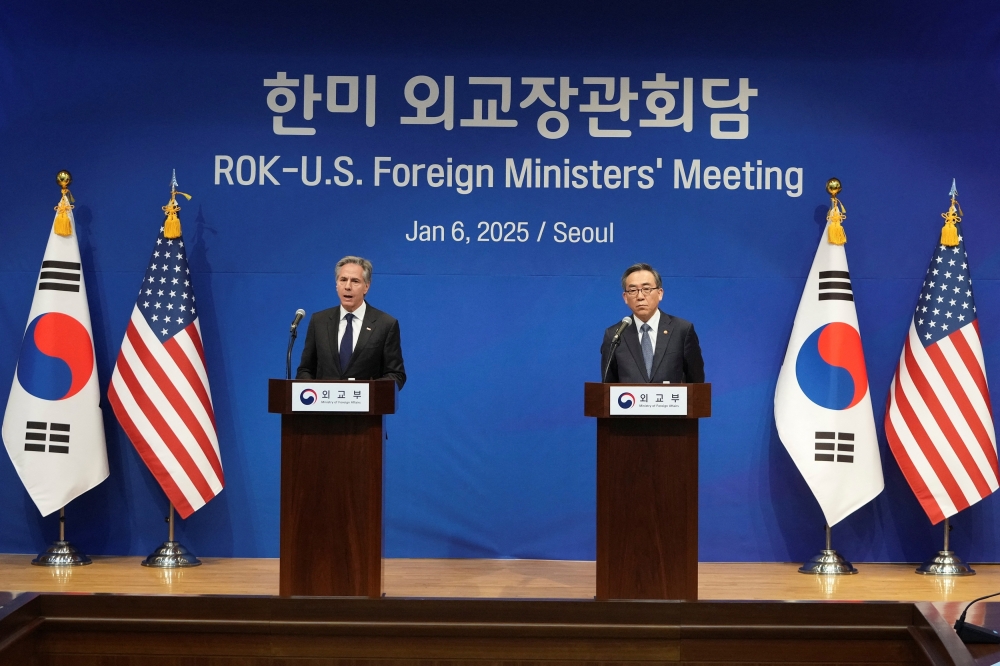 US Secretary of State Antony Blinken, left, and South Korean Foreign Minister Cho Tae-yul, right, attend a joint press conference following their meeting at the Foreign Ministry in Seoul. — Reuters 