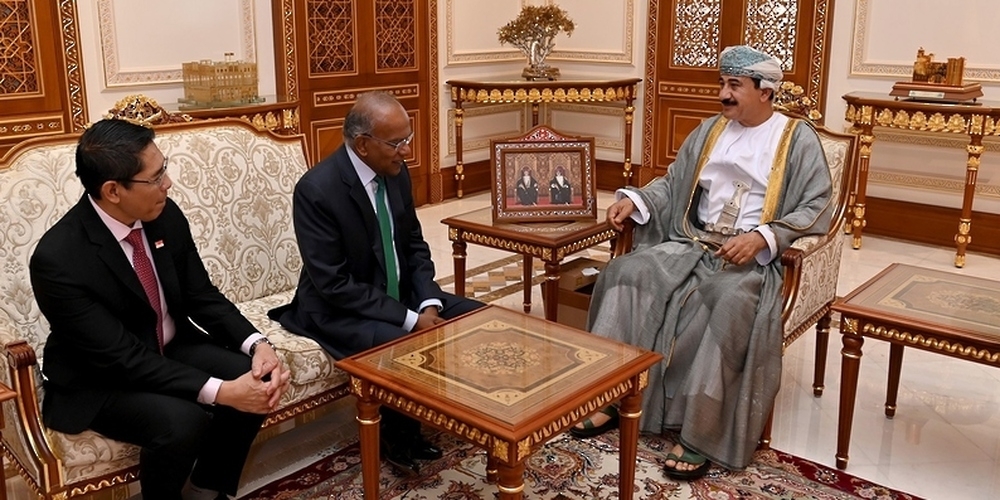 Al Numani holding talks with Dr Mohamed Osman Maliki, Singapore minister