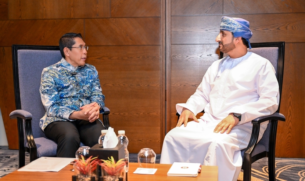 Oman and Singapore shared keenness to achieve zero-net emissions by 2050