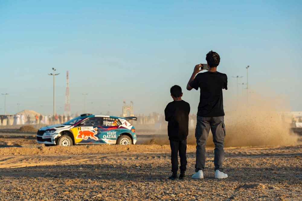 Nasser Saleh Al-Attiyah leads the Oman Rally after SS1.