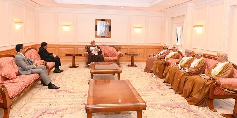 The meeting reviewed means of enhancing strategic and economic partnership between the Sultanate of Oman and the Republic of India. - ONA