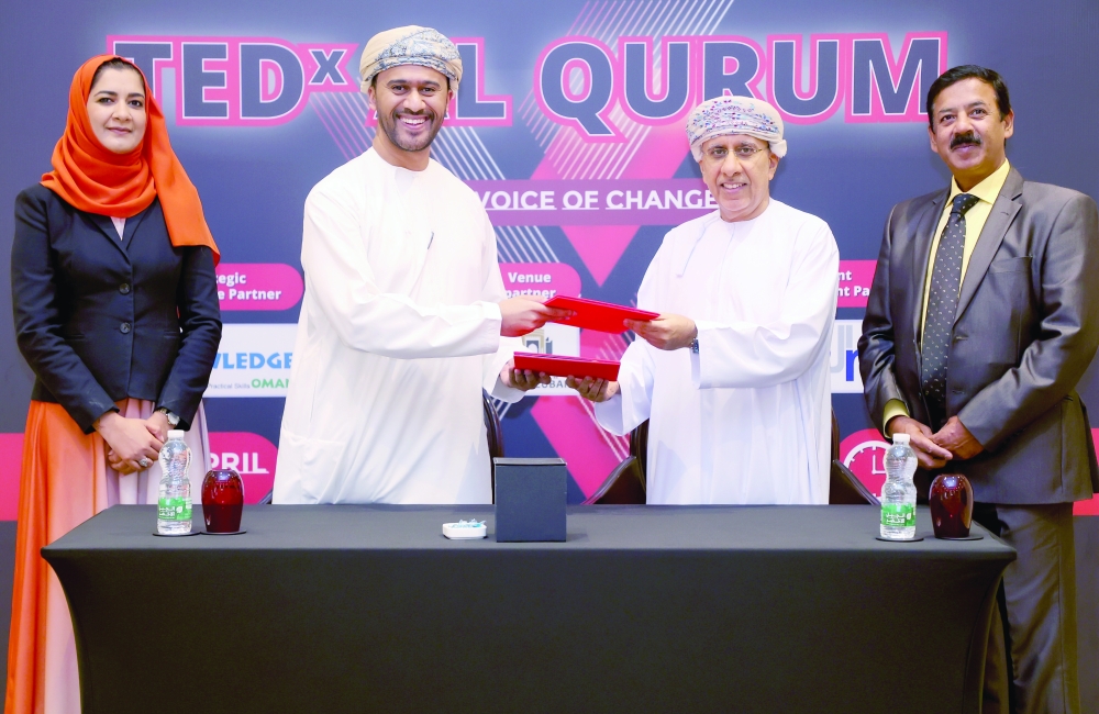 A formal MoU was signed between Knowledge Oman Founder, Tariq al Barwani and Orbit Leading Projects Nasser al Kindy