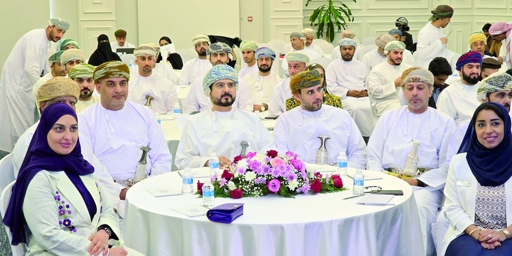 The meeting was attended by Qais Mohammed al Yousef, Minister of Commerce, Industry and Investment Promotion, Faisal Abdullah al Rowas, Chairman of the OCCI Board of Directors, and officials from the departments concerned. - ONA