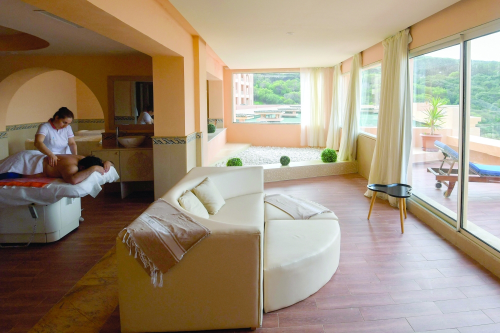 Tunisia sets sights on becoming world's top seawater therapy spot