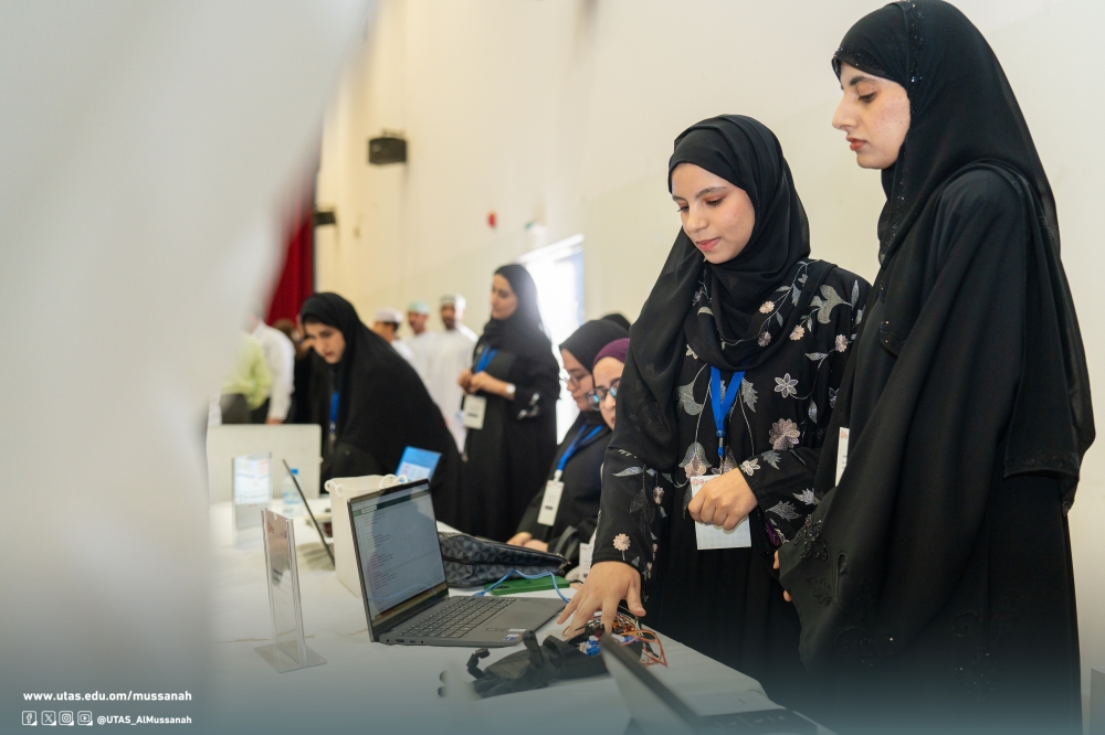 The semifinal round showcased creative and practical projects, with the most outstanding teams in the Graduation Projects and Startups categories.